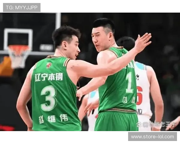 足球球星是否也热衷于观看篮球比赛？