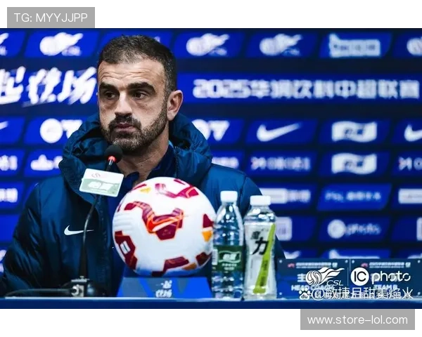 足球迷跨栏追球星如何影响球员表现与球迷文化的演变